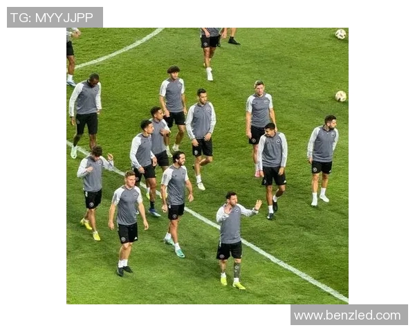 梅罗之前的足球传奇人物回顾与影响力分析