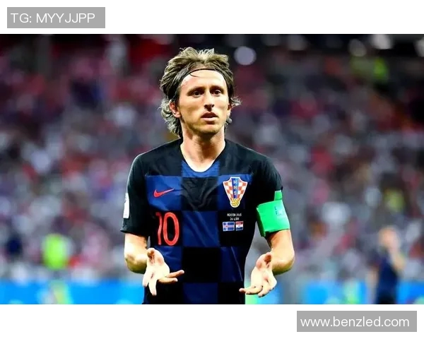 法国足球明星2号的传奇之路与辉煌成就揭秘