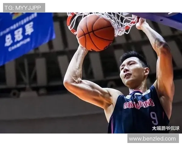 我家的篮球明星在赛场上逆袭人生的精彩故事
